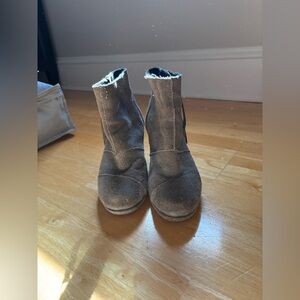 Toms booties, size 6, gray suede